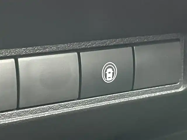 日産 ノート オーテック 千葉県 2021(令3)年 1.9万km 黒 オーテック専用合皮シート/純正ディスプレイオーディオ/全方位カメラ/Bluetooth/デジタルインナーミラー/ブラインドスポットモニター/オートハイビーム/ETC/レーンキープアシスト/衝突被害軽減システム