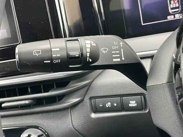 日産 ノート オーテック 千葉県 2021(令3)年 1.9万km 黒 オーテック専用合皮シート/純正ディスプレイオーディオ/全方位カメラ/Bluetooth/デジタルインナーミラー/ブラインドスポットモニター/オートハイビーム/ETC/レーンキープアシスト/衝突被害軽減システム