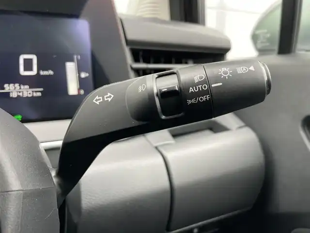 日産 ノート オーテック 千葉県 2021(令3)年 1.9万km 黒 オーテック専用合皮シート/純正ディスプレイオーディオ/全方位カメラ/Bluetooth/デジタルインナーミラー/ブラインドスポットモニター/オートハイビーム/ETC/レーンキープアシスト/衝突被害軽減システム
