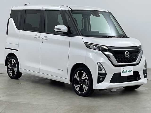 日産 ルークス HWS X プロパイロットED 道央・札幌 2023(令5)年 2.5万km ホワイトパール ・純正ナビ&CD&BT&SD/・スライドオートクロージャー/・ハンズフリーオートスライドドア/・アラウンドビューモニター/・フロント/サイド/バックカメラ/・プロパイロット/・インテリジェントエマージェンシーブレーキ/・車線逸脱防止支援システム/・車線逸脱警報/・前方衝突予測警報/・踏み間違い衝突防止アシスト/・標識検知機能/・先行車発進お知らせ/・ふらつき警報/・前席シートヒーター/・ETC/・純正フロアマット/・電動格納ミラー/・プッシュスタート/・LEDヘッドライト/・オートライト/・オートマチックハイビーム/・スマートキー/・スペアキー