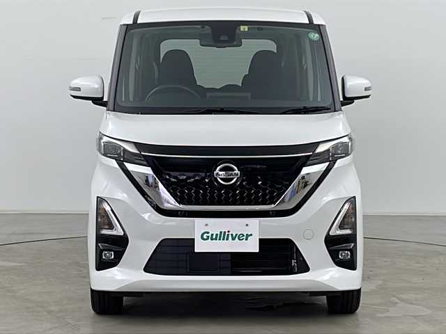 日産 ルークス HWS X プロパイロットED 道央・札幌 2023(令5)年 2.5万km ホワイトパール ・純正ナビ&CD&BT&SD/・スライドオートクロージャー/・ハンズフリーオートスライドドア/・アラウンドビューモニター/・フロント/サイド/バックカメラ/・プロパイロット/・インテリジェントエマージェンシーブレーキ/・車線逸脱防止支援システム/・車線逸脱警報/・前方衝突予測警報/・踏み間違い衝突防止アシスト/・標識検知機能/・先行車発進お知らせ/・ふらつき警報/・前席シートヒーター/・ETC/・純正フロアマット/・電動格納ミラー/・プッシュスタート/・LEDヘッドライト/・オートライト/・オートマチックハイビーム/・スマートキー/・スペアキー