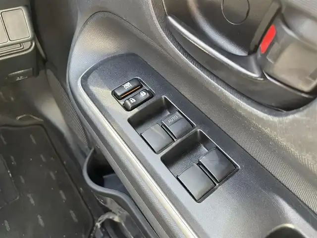 トヨタ アクア S 熊本県 2018(平30)年 3.8万km オレンジパールクリスタルシャイン 純正ナビ/・AM/FM/CD/SD/AUX/BT/・フルセグTV/・バックカメラ/ステアリングリモコン/電動格納ミラー/・ウィンカーミラー/ビルトインETC/HIDライト/・ヘッドライトレベライザー/ドアバイザー/社外フロアマット/ECOモード/EVモード/スマートキー/・スペアキー