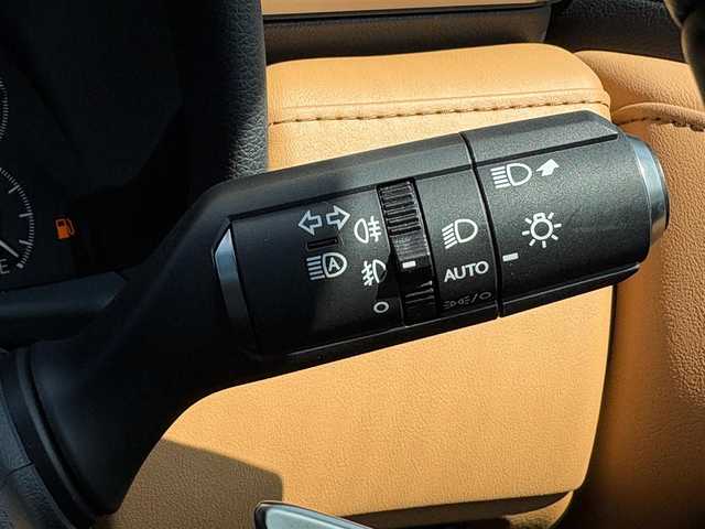 レクサス ＬＸ 600 オフロード 石川県 2022(令4)年 1.1万km パール マークレビンソン/ベージュ革シート/シートベンチレーション/衝突軽減ブレーキ/アダプティブクルーズコントロール/ブラインドスポットモニター/レーンキープアシスト/クーラーボックス/ＬＥＤヘッドライト