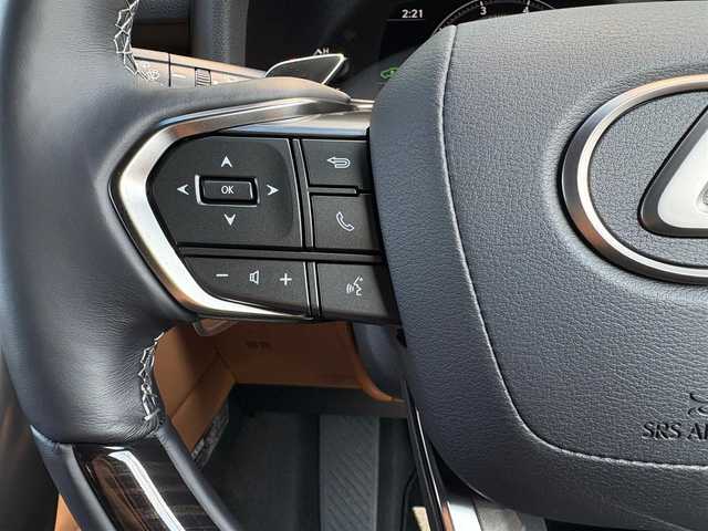 レクサス ＬＸ 600 オフロード 石川県 2022(令4)年 1.1万km パール マークレビンソン/ベージュ革シート/シートベンチレーション/衝突軽減ブレーキ/アダプティブクルーズコントロール/ブラインドスポットモニター/レーンキープアシスト/クーラーボックス/ＬＥＤヘッドライト