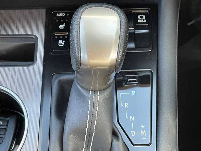 レクサス ＲＸ 300 Fスポーツ 滋賀県 2019(令1)年 4.3万km ヒートブルーコントラストレイヤリング Mark Levinson/純正ナビ/・フルセグTV/・Bluetooth/・CD/・DVD/・USB/・バックカメラ/ETC/ドラレコ/コーナーセンサー/レーダークルーズコントロール/レーンキープアシスト/プリクラッシュセーフティー/横滑り防止装置/オートライト/オートハイビーム/フォグランプ/電格ウィンカーミラー/パワーバックドア/レザーシート/パワーシート/メモリーシート/シートヒーター/エアーシート/センターデフロック/アイドリングストップ/プッシュスタート/スマートキー/フォグランプ