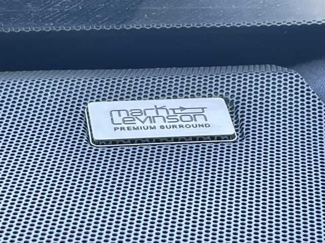 レクサス ＲＸ 300 Fスポーツ 滋賀県 2019(令1)年 4.3万km ヒートブルーコントラストレイヤリング Mark Levinson/純正ナビ/・フルセグTV/・Bluetooth/・CD/・DVD/・USB/・バックカメラ/ETC/ドラレコ/コーナーセンサー/レーダークルーズコントロール/レーンキープアシスト/プリクラッシュセーフティー/横滑り防止装置/オートライト/オートハイビーム/フォグランプ/電格ウィンカーミラー/パワーバックドア/レザーシート/パワーシート/メモリーシート/シートヒーター/エアーシート/センターデフロック/アイドリングストップ/プッシュスタート/スマートキー/フォグランプ