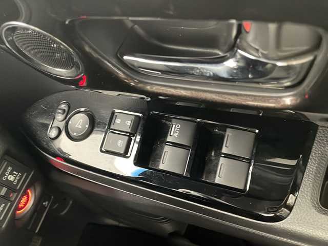 ホンダ Ｎ ＢＯＸ カスタム G L ターボ ホンダセンシング 愛知県 2020(令2)年 2.8万km プレミアムグラマラスブロンズP ホンダセンシング/衝突被害軽減ブレーキ/7インチSDナビ（あり）/レーダークルーズコントロール/シートヒーター/フルセグTV/CD DVD/Bluetooth/バックカメラ/コーナーセンサー/パドルシフト/純正アルミホイール/LEDヘッドライト/オートマチックハイビーム/ドライブレコーダー/ETC/ステアリングスイッチ/スマートキー/プッシュスタート