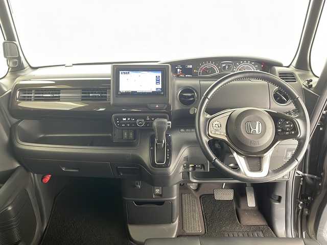 ホンダ Ｎ ＢＯＸ カスタム G L ターボ ホンダセンシング 愛知県 2020(令2)年 2.8万km プレミアムグラマラスブロンズP ホンダセンシング/衝突被害軽減ブレーキ/7インチSDナビ（あり）/レーダークルーズコントロール/シートヒーター/フルセグTV/CD DVD/Bluetooth/バックカメラ/コーナーセンサー/パドルシフト/純正アルミホイール/LEDヘッドライト/オートマチックハイビーム/ドライブレコーダー/ETC/ステアリングスイッチ/スマートキー/プッシュスタート