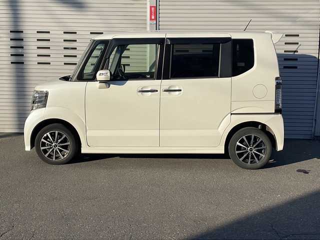 ホンダ Ｎ ＢＯＸ G SSパッケージ 道央・札幌 2013(平25)年 10.3万km プレミアムホワイトパール (株)IDOMが運営する【じしゃロン札幌店】の自社ローン専用車両になりますこちらは現金またはオートローンご利用価格です。自社ローンご希望の方は別途その旨お申し付けください。/・社外ナビ/・フルセグ/CD/DVD/FM/AM/・両側電動スライドドア/・プッシュスタート/・スマートキー/・オートライト/・純正フロアマット