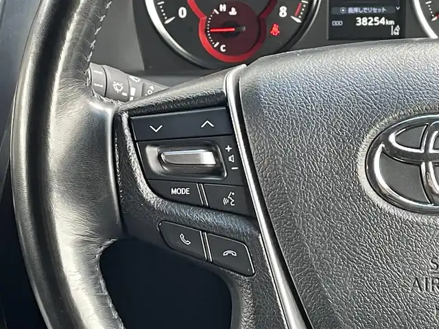 トヨタ アルファード S タイプゴールド 道央・札幌 2020(令2)年 3.9万km ホワイトパールクリスタルシャイン ・４WD/・衝突軽減ブレーキ/・寒冷地仕様/・純正ディスプレイオーディオ/　CD＆DVD＆BT/・バックカメラ/・両側パワースライドドア/・パワーバックドア/・フリップダウンモニター/・コーナーセンサー/・レーンキープアシスト/・レーダークルーズコントロール/・ハーフレザーシート/・前後ドライブレコーダー/・オートライト/・オートエアコン/・アイドリングストップ/・プッシュスタート/・スマートキー/・ビルトインETC/・MT付きAT/・純正フロアマット/・ドアバイザー/・ウィンカーミラー/・フォグライト/・LEDヘッドライト