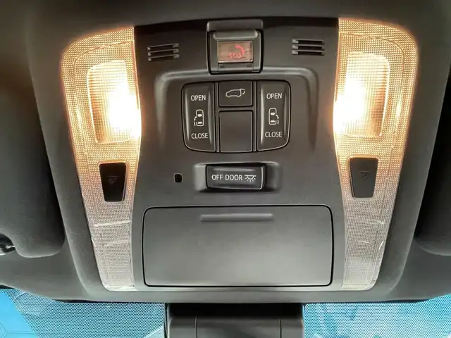 トヨタ アルファード S タイプゴールド 道央・札幌 2020(令2)年 3.9万km ホワイトパールクリスタルシャイン ・４WD/・衝突軽減ブレーキ/・寒冷地仕様/・純正ディスプレイオーディオ/　CD＆DVD＆BT/・バックカメラ/・両側パワースライドドア/・パワーバックドア/・フリップダウンモニター/・コーナーセンサー/・レーンキープアシスト/・レーダークルーズコントロール/・ハーフレザーシート/・前後ドライブレコーダー/・オートライト/・オートエアコン/・アイドリングストップ/・プッシュスタート/・スマートキー/・ビルトインETC/・MT付きAT/・純正フロアマット/・ドアバイザー/・ウィンカーミラー/・フォグライト/・LEDヘッドライト
