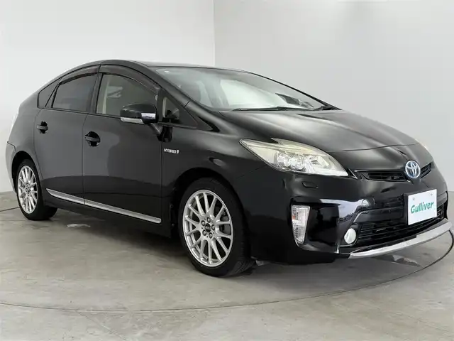 トヨタ プリウス S ツーリングセレクション 愛知県 2014(平26)年 6.6万km ブラック 純正ナビ/　（Bluetooth/フルセグTV/FM/AM/CD/DVD）/バックカメラ/BBS17インチAW/ETC/プッシュスタート/スマートキー/純正フロアマット/オートライト/ステアリングリモコン/ドアバイザー/電動格納ミラー/ISOFIX/防眩インナーミラー/LEDライト