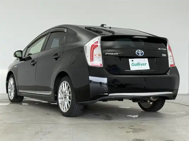トヨタ プリウス S ツーリングセレクション 愛知県 2014(平26)年 6.6万km ブラック 純正ナビ/　（Bluetooth/フルセグTV/FM/AM/CD/DVD）/バックカメラ/BBS17インチAW/ETC/プッシュスタート/スマートキー/純正フロアマット/オートライト/ステアリングリモコン/ドアバイザー/電動格納ミラー/ISOFIX/防眩インナーミラー/LEDライト
