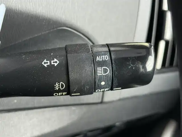 トヨタ プリウス S ツーリングセレクション 愛知県 2014(平26)年 6.6万km ブラック 純正ナビ/　（Bluetooth/フルセグTV/FM/AM/CD/DVD）/バックカメラ/BBS17インチAW/ETC/プッシュスタート/スマートキー/純正フロアマット/オートライト/ステアリングリモコン/ドアバイザー/電動格納ミラー/ISOFIX/防眩インナーミラー/LEDライト