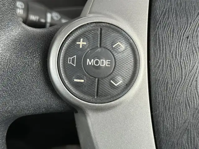 トヨタ プリウス S ツーリングセレクション 愛知県 2014(平26)年 6.6万km ブラック 純正ナビ/　（Bluetooth/フルセグTV/FM/AM/CD/DVD）/バックカメラ/BBS17インチAW/ETC/プッシュスタート/スマートキー/純正フロアマット/オートライト/ステアリングリモコン/ドアバイザー/電動格納ミラー/ISOFIX/防眩インナーミラー/LEDライト