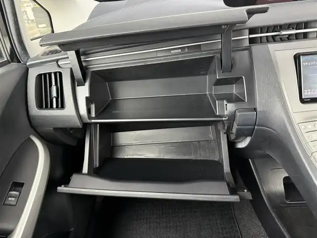 トヨタ プリウス S ツーリングセレクション 愛知県 2014(平26)年 6.6万km ブラック 純正ナビ/　（Bluetooth/フルセグTV/FM/AM/CD/DVD）/バックカメラ/BBS17インチAW/ETC/プッシュスタート/スマートキー/純正フロアマット/オートライト/ステアリングリモコン/ドアバイザー/電動格納ミラー/ISOFIX/防眩インナーミラー/LEDライト