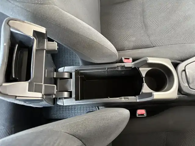 トヨタ プリウス S ツーリングセレクション 愛知県 2014(平26)年 6.6万km ブラック 純正ナビ/　（Bluetooth/フルセグTV/FM/AM/CD/DVD）/バックカメラ/BBS17インチAW/ETC/プッシュスタート/スマートキー/純正フロアマット/オートライト/ステアリングリモコン/ドアバイザー/電動格納ミラー/ISOFIX/防眩インナーミラー/LEDライト