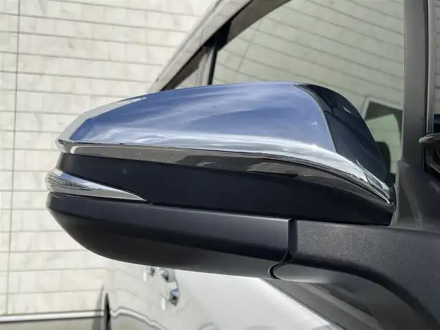 トヨタ ヴォクシー ZS 煌 福岡県 2015(平27)年 4.5万km ホワイトパールクリスタルシャイン 純正7型SDナビ(フルセグTV/CD/DVD/BT)バックカメラ両側電動パワスラETC純正フロアマット純正LED純正アルミホイールプッシュスタートスマートキースペアキー