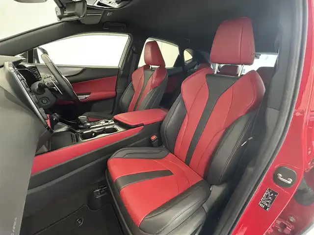 レクサス ＮＸ 350h Fスポーツ 熊本県 2023(令5)年 1.6万km マダーレッド フルレザーシート/シートヒーター/シートクーラー/パワーシート/シートメモリー/ヘッドアップディスプレイ/ドライブレコーダー/純正ナビ/CarPlay/USB/Bluetooth/フルセグテレビ/360°カメラ/コーナーセンサー/プリクラッシュセーフティー/ロードサインアシスト/クロストラフィックアラート/レーンチェンジアシスト/ブラインドスポットモニター/プロアクティブドライビングアシスト/アダプティブクルーズコントロール/パワートランク/オートホールド/オートマチックハイビーム/パドルシフト/ETC2.0/スペアキー・カードキー/【Fスポーツ・マダーレッド】