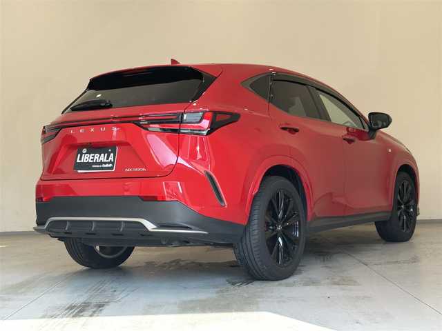 レクサス ＮＸ 350h Fスポーツ 熊本県 2023(令5)年 1.6万km マダーレッド フルレザーシート/シートヒーター/シートクーラー/パワーシート/シートメモリー/ヘッドアップディスプレイ/ドライブレコーダー/純正ナビ/CarPlay/USB/Bluetooth/フルセグテレビ/360°カメラ/コーナーセンサー/プリクラッシュセーフティー/ロードサインアシスト/クロストラフィックアラート/レーンチェンジアシスト/ブラインドスポットモニター/プロアクティブドライビングアシスト/アダプティブクルーズコントロール/パワートランク/オートホールド/オートマチックハイビーム/パドルシフト/ETC2.0/スペアキー・カードキー/【Fスポーツ・マダーレッド】
