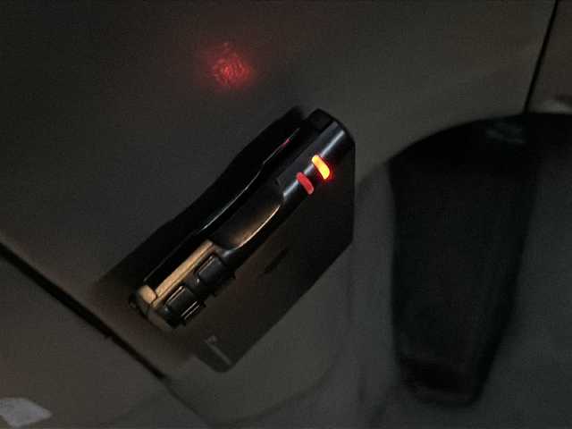 トヨタ エスティマ ハイブリッド Gセレクション 山梨県 2004(平16)年 18.1万km ホワイトパールマイカ 純正ナビ/バックカメラ/両側スライドドア/リモコンキー/クルーズコントロール/ETC/純正15インチAW/オートライト/ライトレベライザー