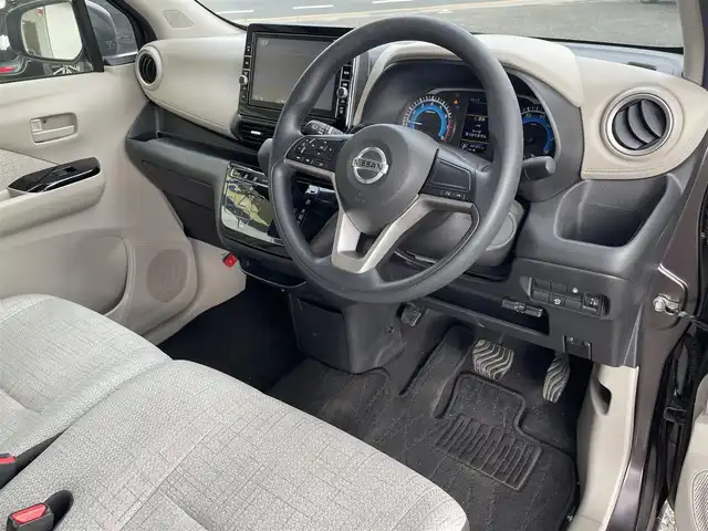 日産 デイズ X 京都府 2019(令1)年 6.5万km アッシュブラウンM (株)IDOMが運営する【じしゃロン伏見店】の自社ローン専用車両になりますこちらは現金またはオートローンご利用時の価格です。自社ローンご希望の方は別途その旨お申付け下さい/純正ナビ/アラウンドビューモニター/コーナーセンサー/レーンディパーチャーアラート/エマージェンシーブレーキ/インテリジェントルームミラー/インテリジェントキー/備考欄あり