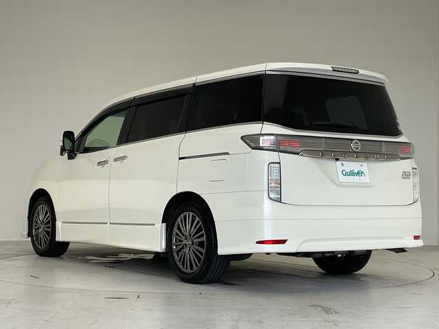 日産 エルグランド 250HWS S アーバンクロム 愛知県 2017(平29)年 5.5万km ブリリアントホワイトパール 純正8型ナビ/フリップダウンモニター/両側パワースライドドア/クルーズコントロール/バックカメラ/純正アルミホイール/LEDヘッドライト/リアオートエアコン/ドライブレコーダー/ETC/フルセグ/CD DVD/Bluetooth/ステアリングスイッチ/スマートキー/プッシュスタート
