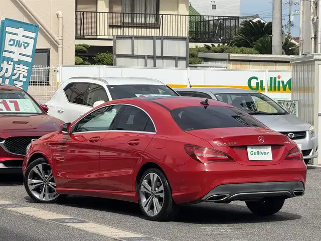 メルセデス・ベンツ ＣＬＡ２２０ 4MATIC 愛知県 2018(平30)年 7.4万km ジュピターレッド /正規ディーラー車//禁煙車//プレミアムパッケージ//パノラミックスライディングルーフ//harmankardon//メーカーナビ//フルセグ/USB/Bluetooth//SD/CD/DVD/MSV//ステアリング連動リアビューカメラ//ETC//360°ドライブレコーダー//黒革シート//メモリー式パワーシート/ランバーサポート//シートヒーター//レーダーセーフティパッケージ//ディスタンスアシスト//ブラインドスポットアシスト//アクティブレーンキーピング//アクティブブレーキアシスト//パークトロニック//アテンションアシスト//ESP//パドルシフト//スピードリミッター//ダイナミックセレクト//Comfort/Sport/Eco/individual//純正18インチアルミホイール//革巻きステアリング//ステアリングリモコン//チルト＆テレスコピックステアリング//LEDオートヘッドライト//リアフォグランプ//デイタイムライト//アンビエントライト//ウェルカムライト//ロケイターライティングライトシステム//プッシュスタート/スペアスマートキー//オートリトラクタブルウィンカーミラー//純正フロアマット//保証書//取扱説明書//D点検整備記録簿R2.3.4.5