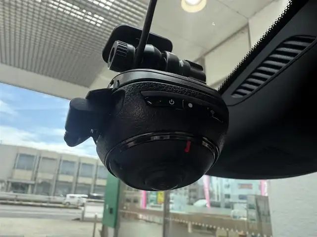 メルセデス・ベンツ ＣＬＡ２２０ 4MATIC 愛知県 2018(平30)年 7.4万km ジュピターレッド /正規ディーラー車//禁煙車//プレミアムパッケージ//パノラミックスライディングルーフ//harmankardon//メーカーナビ//フルセグ/USB/Bluetooth//SD/CD/DVD/MSV//ステアリング連動リアビューカメラ//ETC//360°ドライブレコーダー//黒革シート//メモリー式パワーシート/ランバーサポート//シートヒーター//レーダーセーフティパッケージ//ディスタンスアシスト//ブラインドスポットアシスト//アクティブレーンキーピング//アクティブブレーキアシスト//パークトロニック//アテンションアシスト//ESP//パドルシフト//スピードリミッター//ダイナミックセレクト//Comfort/Sport/Eco/individual//純正18インチアルミホイール//革巻きステアリング//ステアリングリモコン//チルト＆テレスコピックステアリング//LEDオートヘッドライト//リアフォグランプ//デイタイムライト//アンビエントライト//ウェルカムライト//ロケイターライティングライトシステム//プッシュスタート/スペアスマートキー//オートリトラクタブルウィンカーミラー//純正フロアマット//保証書//取扱説明書//D点検整備記録簿R2.3.4.5