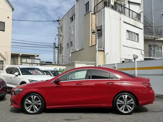 メルセデス・ベンツ ＣＬＡ２２０ 4MATIC 愛知県 2018(平30)年 7.4万km ジュピターレッド /正規ディーラー車//禁煙車//プレミアムパッケージ//パノラミックスライディングルーフ//harmankardon//メーカーナビ//フルセグ/USB/Bluetooth//SD/CD/DVD/MSV//ステアリング連動リアビューカメラ//ETC//360°ドライブレコーダー//黒革シート//メモリー式パワーシート/ランバーサポート//シートヒーター//レーダーセーフティパッケージ//ディスタンスアシスト//ブラインドスポットアシスト//アクティブレーンキーピング//アクティブブレーキアシスト//パークトロニック//アテンションアシスト//ESP//パドルシフト//スピードリミッター//ダイナミックセレクト//Comfort/Sport/Eco/individual//純正18インチアルミホイール//革巻きステアリング//ステアリングリモコン//チルト＆テレスコピックステアリング//LEDオートヘッドライト//リアフォグランプ//デイタイムライト//アンビエントライト//ウェルカムライト//ロケイターライティングライトシステム//プッシュスタート/スペアスマートキー//オートリトラクタブルウィンカーミラー//純正フロアマット//保証書//取扱説明書//D点検整備記録簿R2.3.4.5