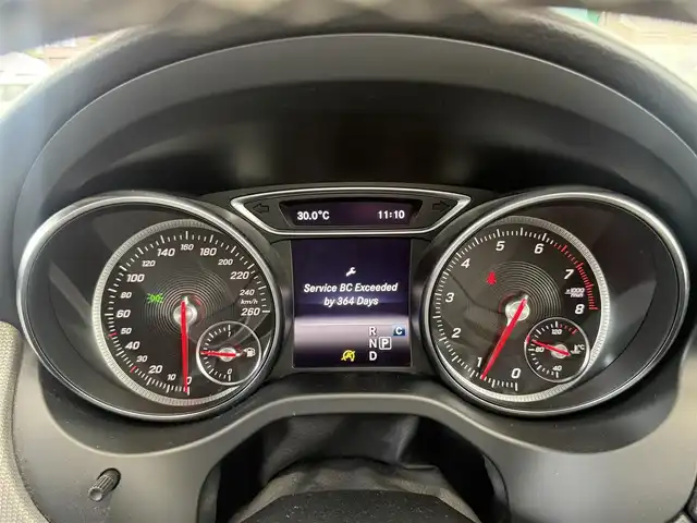 メルセデス・ベンツ ＣＬＡ２２０ 4MATIC 愛知県 2018(平30)年 7.4万km ジュピターレッド /正規ディーラー車//禁煙車//プレミアムパッケージ//パノラミックスライディングルーフ//harmankardon//メーカーナビ//フルセグ/USB/Bluetooth//SD/CD/DVD/MSV//ステアリング連動リアビューカメラ//ETC//360°ドライブレコーダー//黒革シート//メモリー式パワーシート/ランバーサポート//シートヒーター//レーダーセーフティパッケージ//ディスタンスアシスト//ブラインドスポットアシスト//アクティブレーンキーピング//アクティブブレーキアシスト//パークトロニック//アテンションアシスト//ESP//パドルシフト//スピードリミッター//ダイナミックセレクト//Comfort/Sport/Eco/individual//純正18インチアルミホイール//革巻きステアリング//ステアリングリモコン//チルト＆テレスコピックステアリング//LEDオートヘッドライト//リアフォグランプ//デイタイムライト//アンビエントライト//ウェルカムライト//ロケイターライティングライトシステム//プッシュスタート/スペアスマートキー//オートリトラクタブルウィンカーミラー//純正フロアマット//保証書//取扱説明書//D点検整備記録簿R2.3.4.5