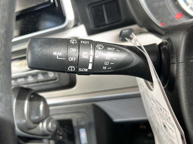 スズキ スペーシア HYBRID X 静岡県 2021(令3)年 5万km ピュアホワイトP 社外ディスプレイオーディオ/・CD/・DVD/・Bluetooth/・USB/・AM/・FM/主要装備/・両側パワスラ/・衝突軽減/・レーンキープ/・コーナーセンサー後/・バックカメラ/・ドラレコ前後/・シートヒーターD席/・純正フロアマット/・オートライト/・スマートキー/・プッシュスタート/・スペアキー1本/・オートエアコン/・カーテンエアバック