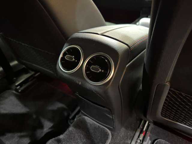 メルセデス・ベンツ ＣＬＡ２００ｄ Sブレーク AMGライン 千葉県 2020(令2)年 5.6万km デジタルホワイト ACC　/半革　/ナビ　/TV　/Bカメラ　/Bluetooth接続　/シートヒーター　/電動シート　/電動リアゲート/アンビエントライト　/LEDヘッドライト　/ハイビームアシスト　/衝突軽減B　/BSM　/LKA　/ワンオーナー　/ドラレコ　/ETC