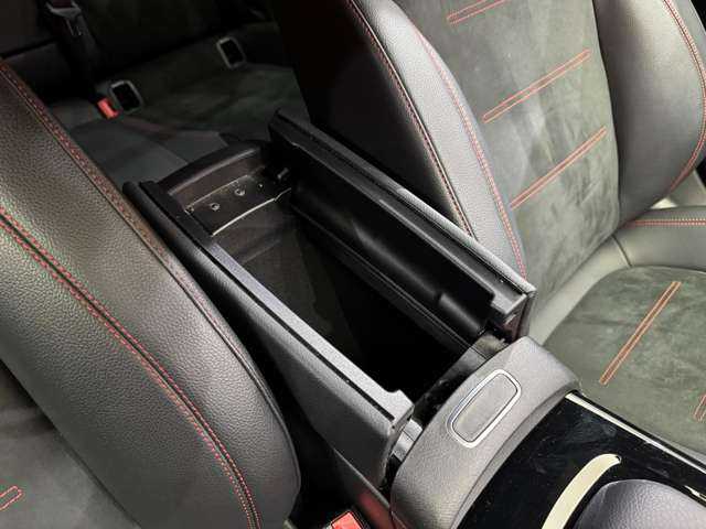 メルセデス・ベンツ ＣＬＡ２００ｄ Sブレーク AMGライン 千葉県 2020(令2)年 5.6万km デジタルホワイト ACC　/半革　/ナビ　/TV　/Bカメラ　/Bluetooth接続　/シートヒーター　/電動シート　/電動リアゲート/アンビエントライト　/LEDヘッドライト　/ハイビームアシスト　/衝突軽減B　/BSM　/LKA　/ワンオーナー　/ドラレコ　/ETC