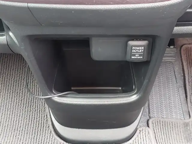 ホンダ Ｎ ＯＮＥ プレミアム 東京都 2014(平26)年 3.4万km プレミアムホワイトパール 安心パッケージ/・シティブレーキアクティブシステム/・サイド＆カーテンエアバック/純正ナビ/・ワンセグTV/FM/AM/CD/Bluetooth/2トーンカラースタイル/スマートキー/プッシュスタート/革巻きステアリング/ステアリングスイッチ/ドアバイザー/純正フロアマット/LEDヘッドライト/オートライト