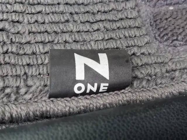 ホンダ Ｎ ＯＮＥ プレミアム 東京都 2014(平26)年 3.4万km プレミアムホワイトパール 安心パッケージ/・シティブレーキアクティブシステム/・サイド＆カーテンエアバック/純正ナビ/・ワンセグTV/FM/AM/CD/Bluetooth/2トーンカラースタイル/スマートキー/プッシュスタート/革巻きステアリング/ステアリングスイッチ/ドアバイザー/純正フロアマット/LEDヘッドライト/オートライト