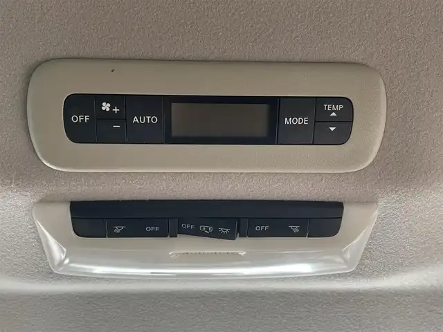 日産 セレナ ライダー オーテック30th プロパイロットE 宮城県 2016(平28)年 7.9万km ダイヤモンドブラック エマージェンシーブレーキ/・プロパイロット/・標識検知機能/・ハンドル支援/・側方支援/・レーンキープアシスト/パワースライドドア（両側）/純正大画面ナビ/・型番：MM516D-L/・フルセグTV/Bluetooth/CD/DVD/・バックカメラ/・ETC/・ドライブレコーダー（前後）/・デジタルインナーミラー/両側パワースライドドア/電子パーキング/・オートブレーキホールド/アイドリングストップ/革巻きステアリング/・ステアリングリモコン/シートヒーター（運転席/助手席）/プッシュスタート/・スマートキー/LEDヘッドライト/・オートライト/・フォグライト/フロアマット/電動格納ミラー