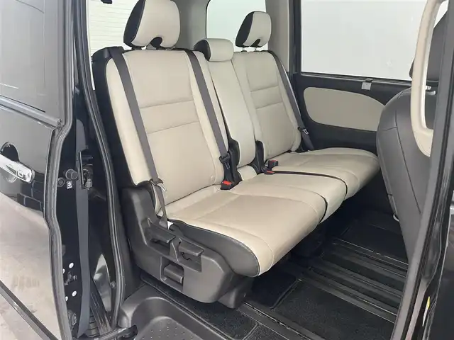 日産 セレナ ライダー オーテック30th プロパイロットE 宮城県 2016(平28)年 7.9万km ダイヤモンドブラック エマージェンシーブレーキ/・プロパイロット/・標識検知機能/・ハンドル支援/・側方支援/・レーンキープアシスト/パワースライドドア（両側）/純正大画面ナビ/・型番：MM516D-L/・フルセグTV/Bluetooth/CD/DVD/・バックカメラ/・ETC/・ドライブレコーダー（前後）/・デジタルインナーミラー/両側パワースライドドア/電子パーキング/・オートブレーキホールド/アイドリングストップ/革巻きステアリング/・ステアリングリモコン/シートヒーター（運転席/助手席）/プッシュスタート/・スマートキー/LEDヘッドライト/・オートライト/・フォグライト/フロアマット/電動格納ミラー