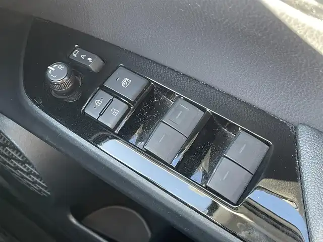 トヨタ プリウス A 宮崎県 2019(令1)年 7.6万km エモーショナルレッドⅡ ワンオーナー/純正ナビ/(AM.FM.Bluetooth.USB.AUX)/バックカメラ/クリアランスソナー/ETC2.0/レーンキープアシスト/パーキングアシスト/クルーズコントロール/LEDヘッドライト、フォグライト/純正フロアマット/プリクラッシュセーフティ/置くだけ充電/電格ミラー/スマートキー/スペアキー