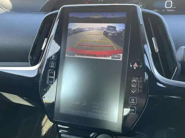 トヨタ プリウス A 宮崎県 2019(令1)年 7.6万km エモーショナルレッドⅡ ワンオーナー/純正ナビ/(AM.FM.Bluetooth.USB.AUX)/バックカメラ/クリアランスソナー/ETC2.0/レーンキープアシスト/パーキングアシスト/クルーズコントロール/LEDヘッドライト、フォグライト/純正フロアマット/プリクラッシュセーフティ/置くだけ充電/電格ミラー/スマートキー/スペアキー