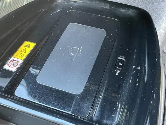 トヨタ プリウス A 宮崎県 2019(令1)年 7.6万km エモーショナルレッドⅡ ワンオーナー/純正ナビ/(AM.FM.Bluetooth.USB.AUX)/バックカメラ/クリアランスソナー/ETC2.0/レーンキープアシスト/パーキングアシスト/クルーズコントロール/LEDヘッドライト、フォグライト/純正フロアマット/プリクラッシュセーフティ/置くだけ充電/電格ミラー/スマートキー/スペアキー