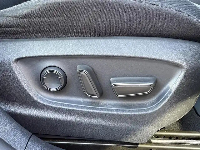 トヨタ プリウス A 宮崎県 2019(令1)年 7.6万km エモーショナルレッドⅡ ワンオーナー/純正ナビ/(AM.FM.Bluetooth.USB.AUX)/バックカメラ/クリアランスソナー/ETC2.0/レーンキープアシスト/パーキングアシスト/クルーズコントロール/LEDヘッドライト、フォグライト/純正フロアマット/プリクラッシュセーフティ/置くだけ充電/電格ミラー/スマートキー/スペアキー