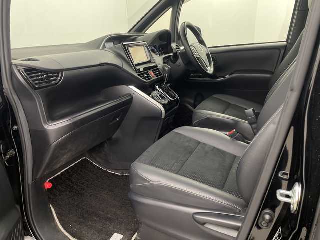 トヨタ ヴォクシー ZS 煌Ⅲ 埼玉県 2020(令2)年 2.7万km ブラック 純正ナビ　/バックカメラ　/両側パワースライドドア　/フルセグＴＶ　/Ｂｌｕｅｔｏｏｔｈ　/オートマティックハイビーム　/クルーズコントロール　/ビルトＥＴＣ２．０　/純正ドラレコ　/スペアキー　/オートＬＥＤライト