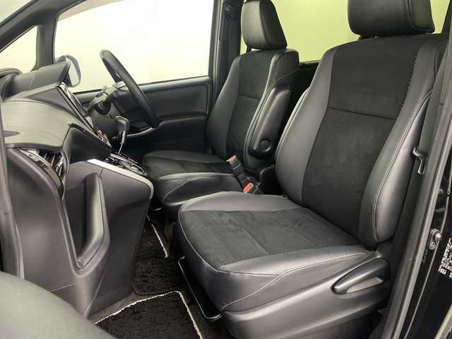 トヨタ ヴォクシー ZS 煌Ⅲ 埼玉県 2020(令2)年 2.7万km ブラック 純正ナビ　/バックカメラ　/両側パワースライドドア　/フルセグＴＶ　/Ｂｌｕｅｔｏｏｔｈ　/オートマティックハイビーム　/クルーズコントロール　/ビルトＥＴＣ２．０　/純正ドラレコ　/スペアキー　/オートＬＥＤライト