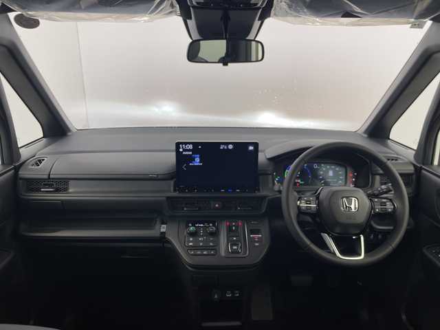 ホンダ ステップワゴン スパーダ eHEV 群馬県 2025(令7)年 0.1千km プラチナホワイトパール 純正１１．４型ナビ　アダプティブクルーズコントロール　ホンダセンシング　衝突被害軽減システム　バックカメラ　電動リアゲート　両側パワースライドドア　プッシュスタート　スマートキー　オートライト　禁煙車