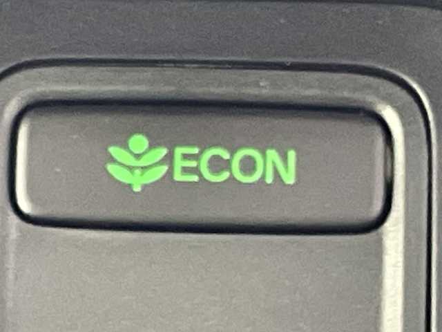 ホンダ ステップワゴン スパーダ eHEV 群馬県 2025(令7)年 0.1千km プラチナホワイトパール 純正１１．４型ナビ　アダプティブクルーズコントロール　ホンダセンシング　衝突被害軽減システム　バックカメラ　電動リアゲート　両側パワースライドドア　プッシュスタート　スマートキー　オートライト　禁煙車