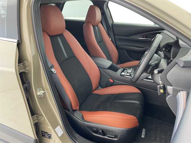 マツダ ＣＸ－３０ XD レトロスポーツED 愛知県 2024(令6)年 0.6万km ジルコンサンドメタリック プレミアムサウンドBOSE/純正10.25型ナビ/全方位カメラ/レーダークルーズコントロール/シートヒーター/バックカメラ/電動リアゲート/パワーシート/ヘッドアップディスプレイ/コーナーセンサー/純正アルミホイール/ブラインドスポットモニター/LEDヘッドライト/ステアリングヒーター/オートマチックハイビーム/ドライブレコーダー/ETC/衝突軽減システム/Bluetooth/ステアリングスイッチ/スマートキー/プッシュスタート