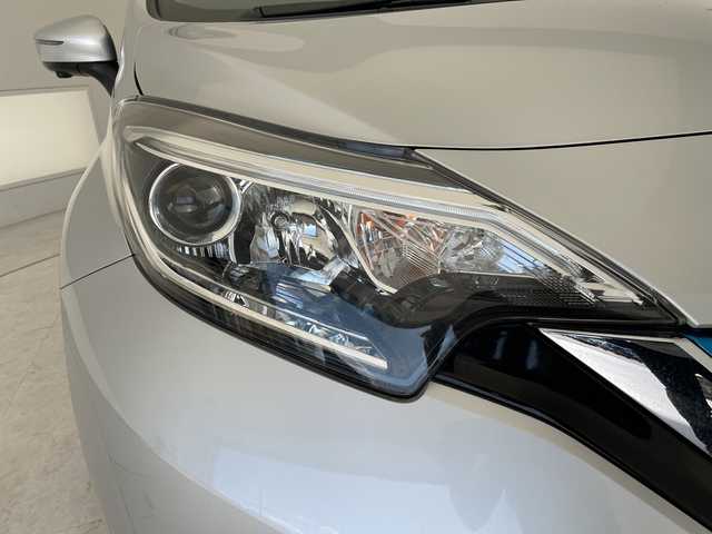 日産 ノート e－パワー X Vセレクション 愛知県 2020(令2)年 3万km ブリリアントシルバー エマージェンシーブレーキ/純正ナビ/全方位カメラ/バックカメラ/コーナーセンサー/純正アルミホイール/LEDヘッドライト/インテリジェントミラー/レーンキープアシスト/ドライブレコーダー/ETC/ステアリングスイッチ/スマートキー/プッシュスタート