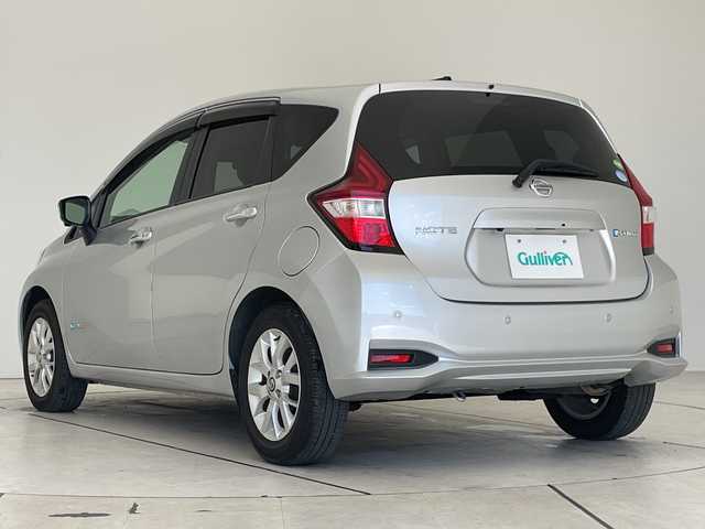 日産 ノート e－パワー X Vセレクション 愛知県 2020(令2)年 3万km ブリリアントシルバー エマージェンシーブレーキ/純正ナビ/全方位カメラ/バックカメラ/コーナーセンサー/純正アルミホイール/LEDヘッドライト/インテリジェントミラー/レーンキープアシスト/ドライブレコーダー/ETC/ステアリングスイッチ/スマートキー/プッシュスタート
