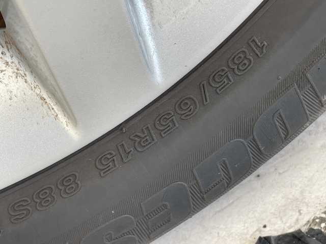 日産 ノート e－パワー X Vセレクション 愛知県 2020(令2)年 3万km ブリリアントシルバー エマージェンシーブレーキ/純正ナビ/全方位カメラ/バックカメラ/コーナーセンサー/純正アルミホイール/LEDヘッドライト/インテリジェントミラー/レーンキープアシスト/ドライブレコーダー/ETC/ステアリングスイッチ/スマートキー/プッシュスタート